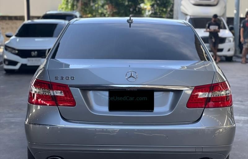 ขายรถเก๋งมือสอง-mercedes-benz-เมอร์เซเดสเบนซ์-e300-อีสามศูนย์ศูนย์-รถปี2010-รหัส71671-5e4b5c52.jpg ขายรถเก๋งมือสอง-mercedes-benz-เมอร์เซเดสเบนซ์-e300-อีสามศูนย์ศูนย์-รถปี2010-รหัส71671-5e4b5c52.jpg