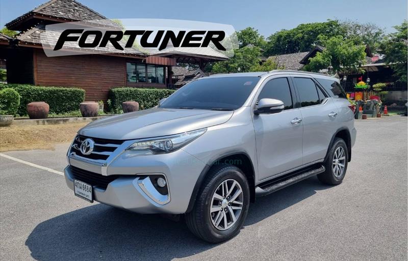รถ SUV มือสอง  TOYOTA FORTUNER 2.4 V รถปี2015