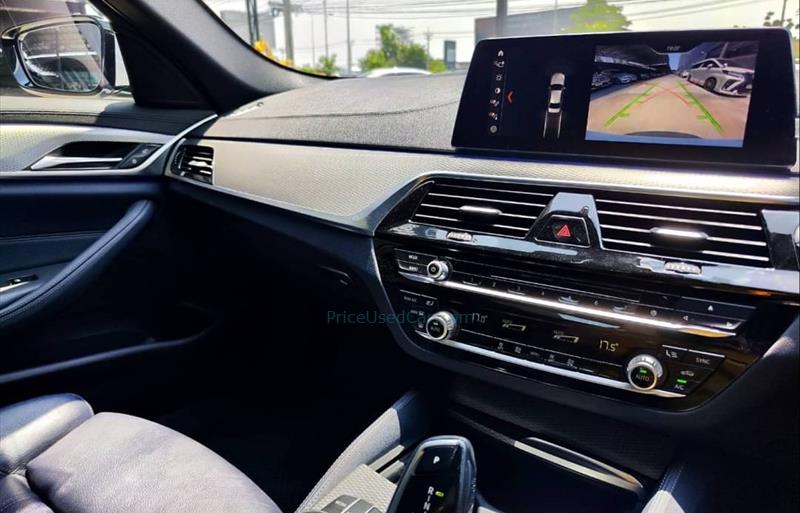 ขายรถเก๋งมือสอง-bmw-บีเอ็มดับบลิว-520d-ห้าสองศูนย์ดี-รถปี2021-รหัส71690-82bbcb40.jpeg ขายรถเก๋งมือสอง-bmw-บีเอ็มดับบลิว-520d-ห้าสองศูนย์ดี-รถปี2021-รหัส71690-82bbcb40.jpeg