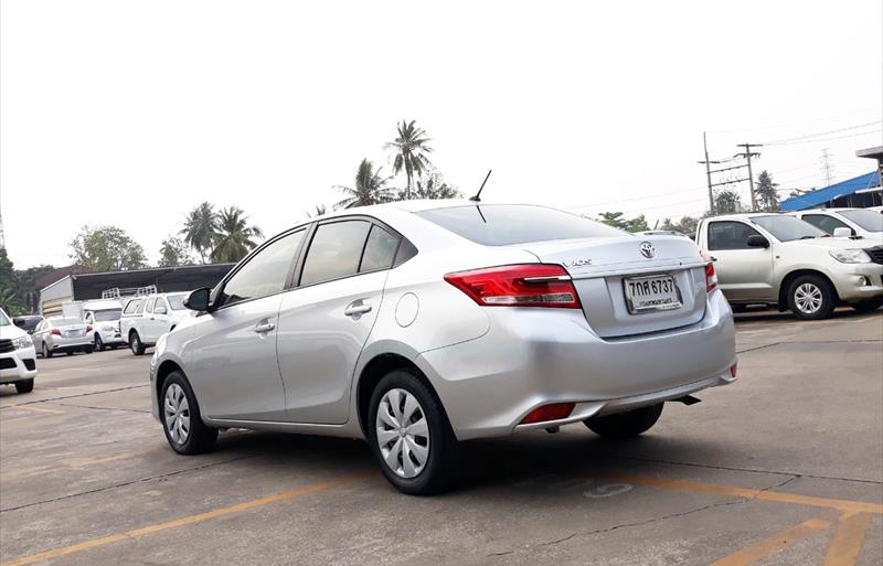 ขายรถเก๋งมือสอง-toyota-โตโยต้า-vios-วีออส-รถปี2017-รหัส71706-fa61a8bd.jpg ขายรถเก๋งมือสอง-toyota-โตโยต้า-vios-วีออส-รถปี2017-รหัส71706-fa61a8bd.jpg