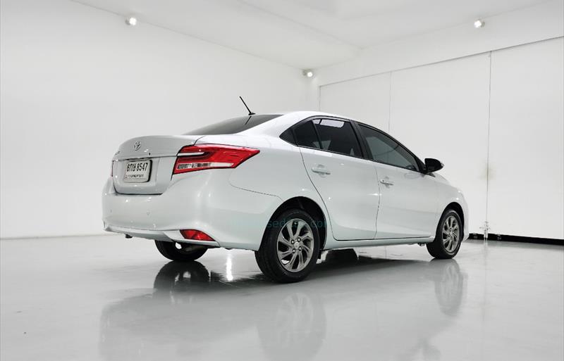 ขายรถเก๋งมือสอง toyota vios รถปี2017 รหัส 71712 รูปที่4