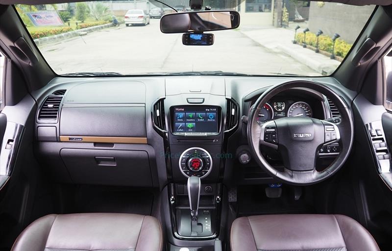 ขายรถกระบะมือสอง-isuzu-อีซูซุ-v-cross-วีครอส-รถปี2018-รหัส71734-606ab05e.jpg ขายรถกระบะมือสอง-isuzu-อีซูซุ-v-cross-วีครอส-รถปี2018-รหัส71734-606ab05e.jpg