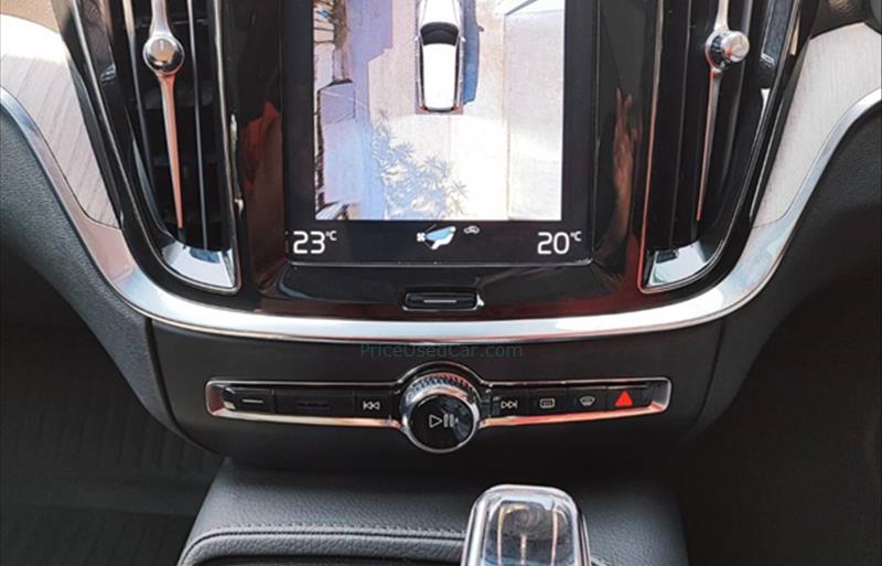 ขายรถเก๋งมือสอง-volvo-วอลโว่-v60-รถปี2021-รหัส71737-7f43be85.jpg ขายรถเก๋งมือสอง-volvo-วอลโว่-v60-รถปี2021-รหัส71737-7f43be85.jpg