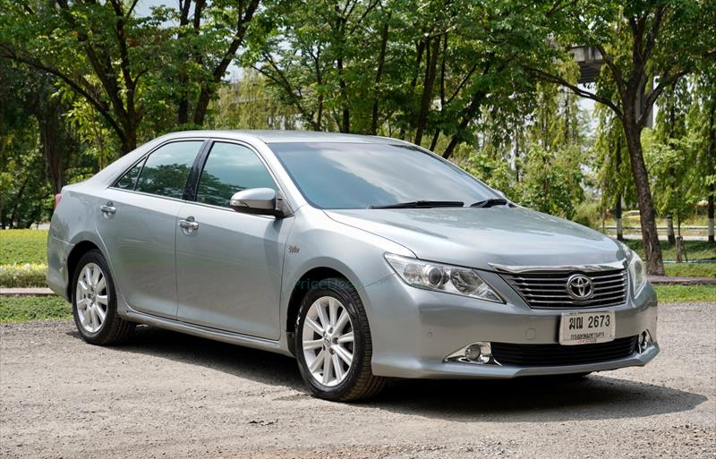 ขายรถเก๋งมือสอง-toyota-โตโยต้า-camry-คัมรี่-รถปี2012-รหัส71753-5f6e2bb2.jpg ขายรถเก๋งมือสอง-toyota-โตโยต้า-camry-คัมรี่-รถปี2012-รหัส71753-5f6e2bb2.jpg