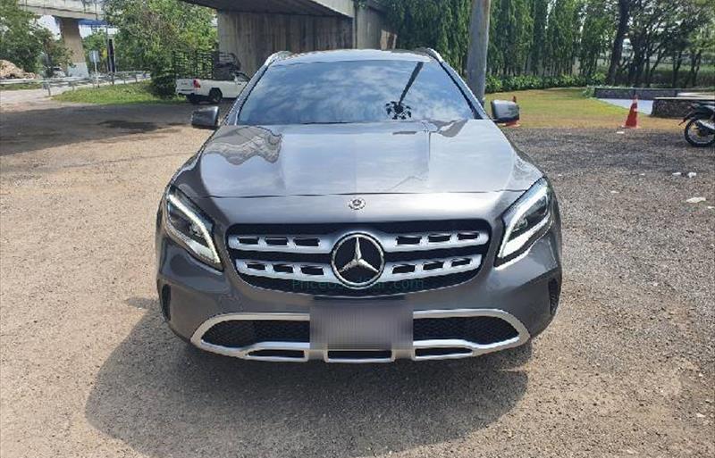 ขายรถเก๋งมือสอง-mercedes-benz-เมอร์เซเดสเบนซ์-gla200-รถปี2020-รหัส71767-1e117207.jpg ขายรถเก๋งมือสอง-mercedes-benz-เมอร์เซเดสเบนซ์-gla200-รถปี2020-รหัส71767-1e117207.jpg