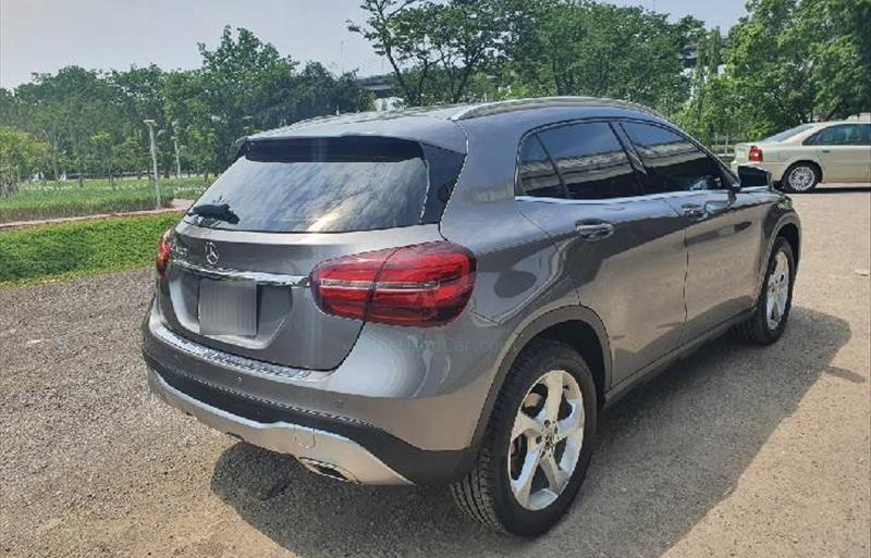 ขายรถเก๋งมือสอง-mercedes-benz-เมอร์เซเดสเบนซ์-gla200-รถปี2020-รหัส71767-70204c54.jpg ขายรถเก๋งมือสอง-mercedes-benz-เมอร์เซเดสเบนซ์-gla200-รถปี2020-รหัส71767-70204c54.jpg
