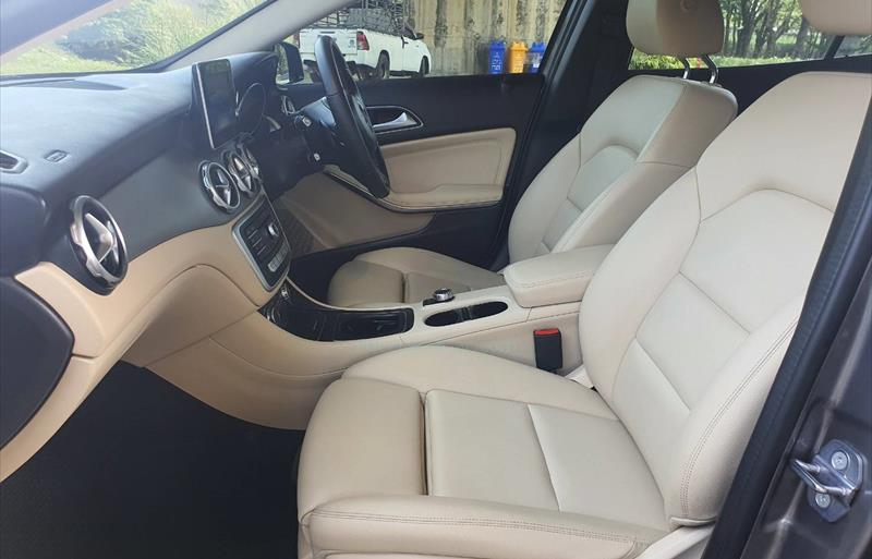 ขายรถเก๋งมือสอง-mercedes-benz-เมอร์เซเดสเบนซ์-gla200-รถปี2020-รหัส71767-84363ec8.jpg ขายรถเก๋งมือสอง-mercedes-benz-เมอร์เซเดสเบนซ์-gla200-รถปี2020-รหัส71767-84363ec8.jpg