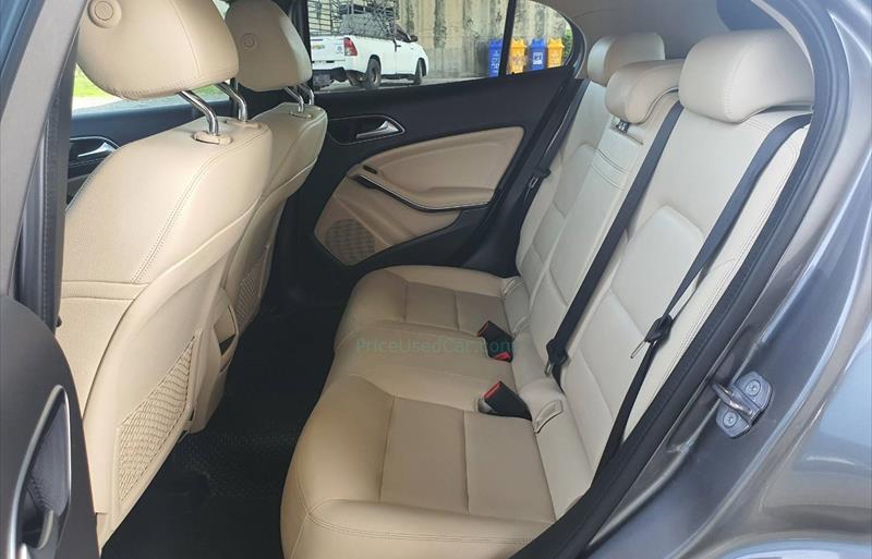 ขายรถเก๋งมือสอง-mercedes-benz-เมอร์เซเดสเบนซ์-gla200-รถปี2020-รหัส71767-94906fa5.jpg ขายรถเก๋งมือสอง-mercedes-benz-เมอร์เซเดสเบนซ์-gla200-รถปี2020-รหัส71767-94906fa5.jpg