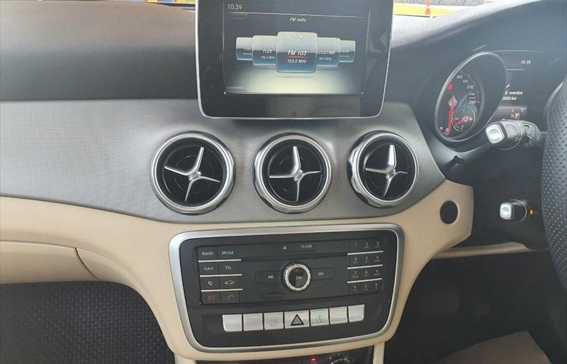 ขายรถเก๋งมือสอง-mercedes-benz-เมอร์เซเดสเบนซ์-gla200-รถปี2020-รหัส71767-a8060e91.jpg ขายรถเก๋งมือสอง-mercedes-benz-เมอร์เซเดสเบนซ์-gla200-รถปี2020-รหัส71767-a8060e91.jpg