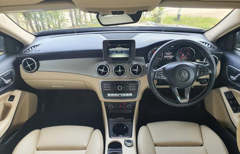 ขายรถเก๋งมือสอง-mercedes-benz-เมอร์เซเดสเบนซ์-gla200-รถปี2020-รหัส71767-bbc19ee4.jpg ขายรถเก๋งมือสอง-mercedes-benz-เมอร์เซเดสเบนซ์-gla200-รถปี2020-รหัส71767-bbc19ee4.jpg