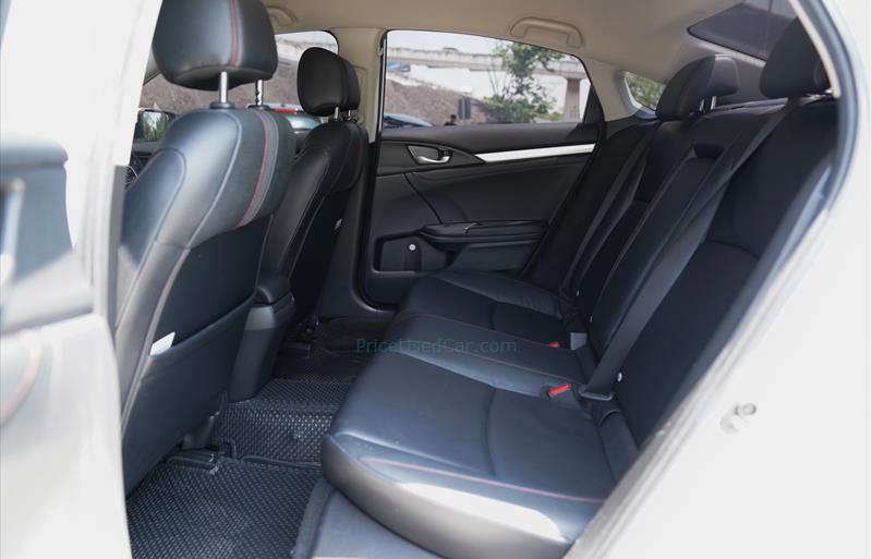 ขายรถเก๋งมือสอง-honda-ฮอนด้า-civic-ซีวิค-รถปี2020-รหัส71772-3f28113f.jpg ขายรถเก๋งมือสอง-honda-ฮอนด้า-civic-ซีวิค-รถปี2020-รหัส71772-3f28113f.jpg