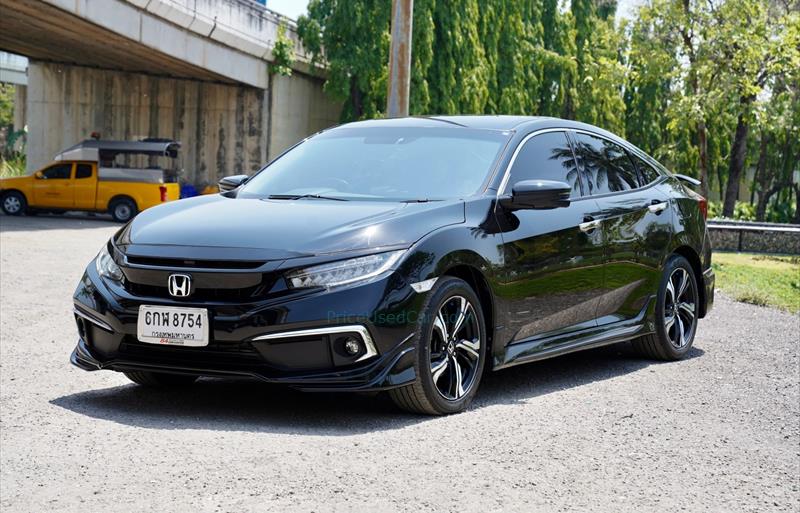 รถเก๋งมือสอง HONDA CIVIC รถปี 2017