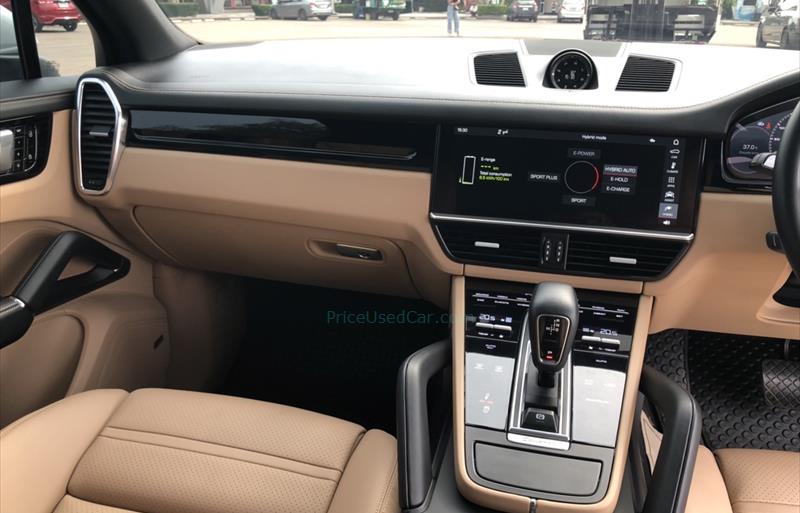 ขายรถ-suv-มือสอง-porsche-ปอร์เช่-cayenne-รถปี2020-รหัส71776-3955c38d.jpg ขายรถ-suv-มือสอง-porsche-ปอร์เช่-cayenne-รถปี2020-รหัส71776-3955c38d.jpg
