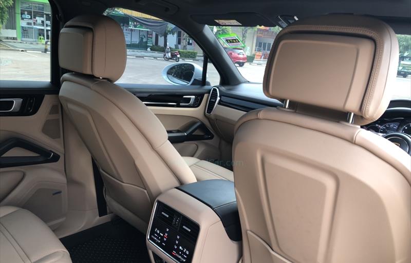 ขายรถ-suv-มือสอง-porsche-ปอร์เช่-cayenne-รถปี2020-รหัส71776-3ef0491b.jpg ขายรถ-suv-มือสอง-porsche-ปอร์เช่-cayenne-รถปี2020-รหัส71776-3ef0491b.jpg
