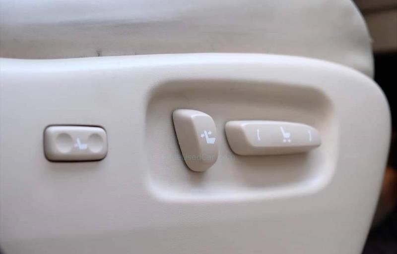 ขายรถ-suv-มือสอง-lexus-เลกซัส-rx270-รถปี2012-รหัส71779-6c4df917.jpg ขายรถ-suv-มือสอง-lexus-เลกซัส-rx270-รถปี2012-รหัส71779-6c4df917.jpg