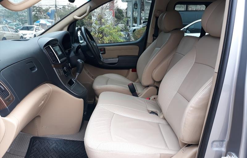 ขายรถตู้มือสอง-hyundai-ฮุนได-h-1-เอชวัน-รถปี2019-รหัส71804-d10c474c.jpg ขายรถตู้มือสอง-hyundai-ฮุนได-h-1-เอชวัน-รถปี2019-รหัส71804-d10c474c.jpg