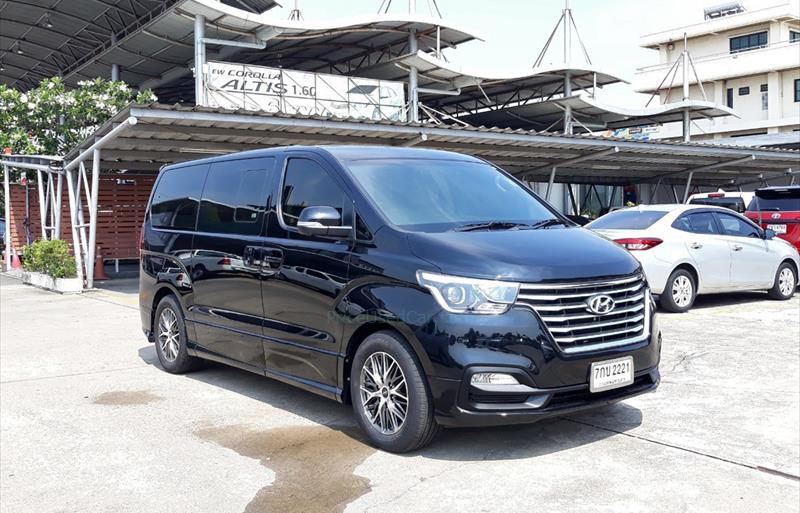 ขายรถตู้มือสอง-hyundai-ฮุนได-grand-starex-รถปี2018-รหัส71806-e925d1a1.jpg ขายรถตู้มือสอง-hyundai-ฮุนได-grand-starex-รถปี2018-รหัส71806-e925d1a1.jpg