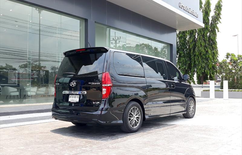 ขายรถตู้มือสอง-hyundai-ฮุนได-grand-starex-รถปี2019-รหัส71807-7ee11940.jpg ขายรถตู้มือสอง-hyundai-ฮุนได-grand-starex-รถปี2019-รหัส71807-7ee11940.jpg