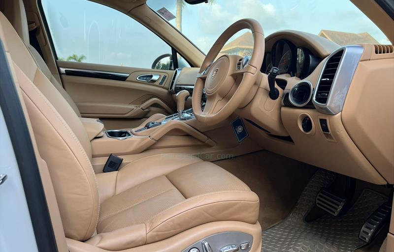 ขายรถ-suv-มือสอง-porsche-ปอร์เช่-cayenne-รถปี2013-รหัส71815-3c34444f.jpg ขายรถ-suv-มือสอง-porsche-ปอร์เช่-cayenne-รถปี2013-รหัส71815-3c34444f.jpg