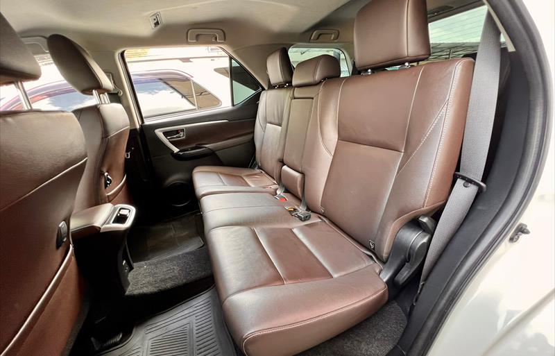 ขายรถอเนกประสงค์มือสอง toyota fortuner รถปี2018 รหัส 71865 รูปที่8