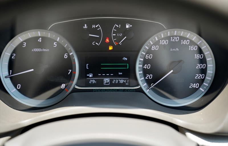 ขายรถเก๋งมือสอง-nissan-นิสสัน-sylphy-ซิลฟี-รถปี2012-รหัส71893-d5f1a17f.jpg ขายรถเก๋งมือสอง-nissan-นิสสัน-sylphy-ซิลฟี-รถปี2012-รหัส71893-d5f1a17f.jpg