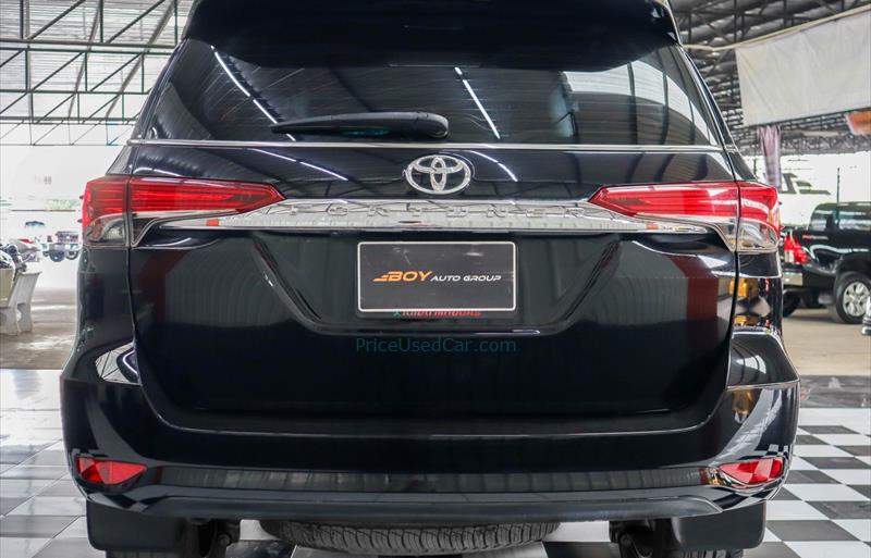 ขายรถอเนกประสงค์มือสอง toyota fortuner รถปี2019 รหัส 71898 รูปที่3