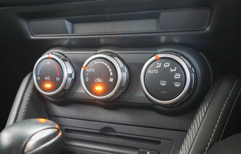 ขายรถเก๋งมือสอง-mazda-มาสด้า-2-สอง-รถปี2020-รหัส71901-8423683c.jpg ขายรถเก๋งมือสอง-mazda-มาสด้า-2-สอง-รถปี2020-รหัส71901-8423683c.jpg