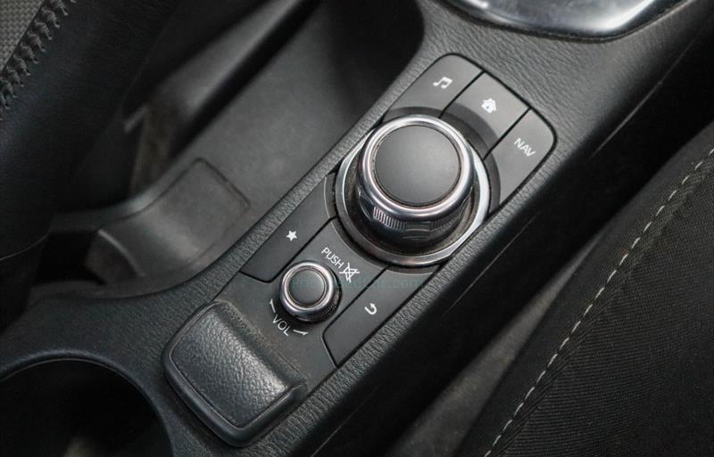 ขายรถเก๋งมือสอง-mazda-มาสด้า-2-สอง-รถปี2020-รหัส71901-db55c152.jpg ขายรถเก๋งมือสอง-mazda-มาสด้า-2-สอง-รถปี2020-รหัส71901-db55c152.jpg