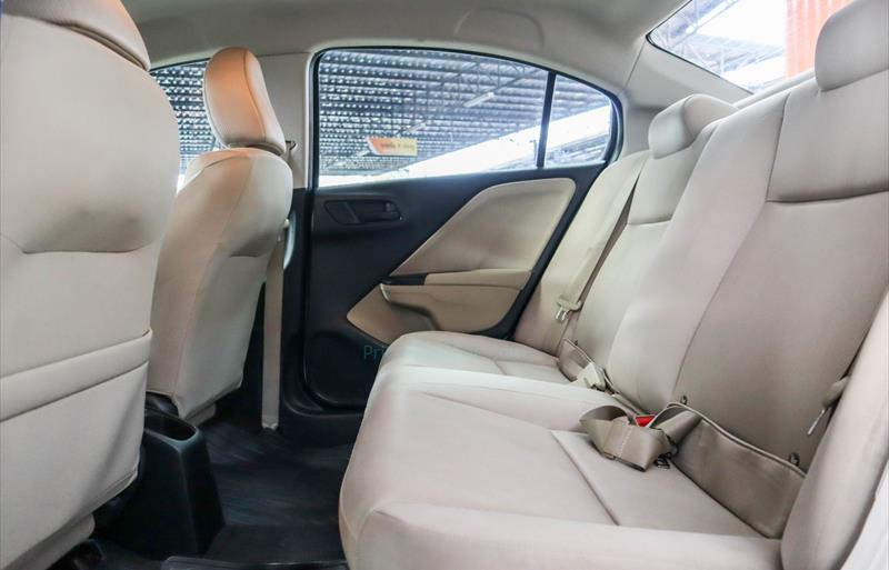ขายรถเก๋งมือสอง-honda-ฮอนด้า-city-ซิตี้-รถปี2016-รหัส71908-d213a219.jpg ขายรถเก๋งมือสอง-honda-ฮอนด้า-city-ซิตี้-รถปี2016-รหัส71908-d213a219.jpg
