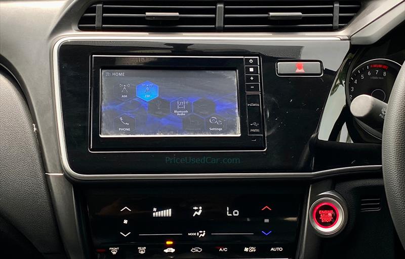 ขายรถเก๋งมือสอง-honda-ฮอนด้า-city-ซิตี้-รถปี2017-รหัส71913-5d177e85.jpg ขายรถเก๋งมือสอง-honda-ฮอนด้า-city-ซิตี้-รถปี2017-รหัส71913-5d177e85.jpg