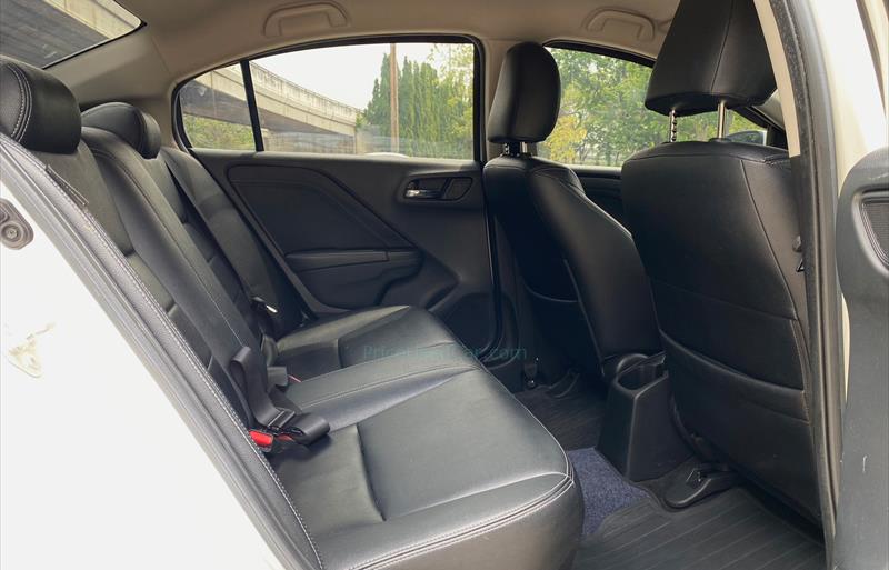 ขายรถเก๋งมือสอง-honda-ฮอนด้า-city-ซิตี้-รถปี2017-รหัส71913-f5b566a7.jpg ขายรถเก๋งมือสอง-honda-ฮอนด้า-city-ซิตี้-รถปี2017-รหัส71913-f5b566a7.jpg