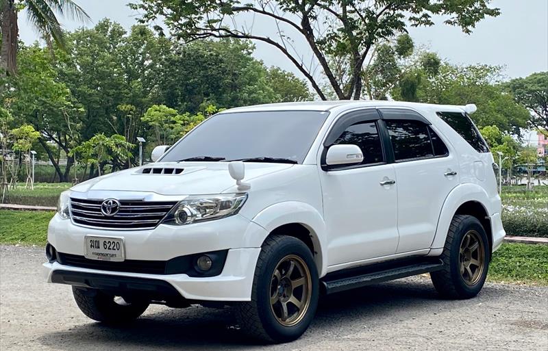 รถอเนกประสงค์มือสอง TOYOTA FORTUNER รถปี 2012