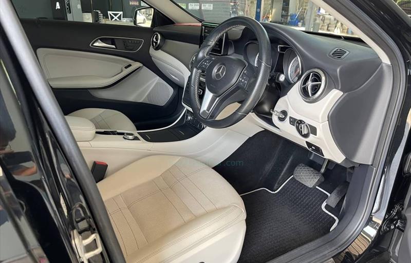 ขายรถ-suv-มือสอง-mercedes-benz-เมอร์เซเดสเบนซ์-gla-200-จีแอลเอ200-รถปี2014-รหัส71964-148af4c8.jpeg ขายรถ-suv-มือสอง-mercedes-benz-เมอร์เซเดสเบนซ์-gla-200-จีแอลเอ200-รถปี2014-รหัส71964-148af4c8.jpeg