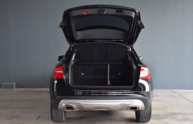 ขายรถ-suv-มือสอง-mercedes-benz-เมอร์เซเดสเบนซ์-gla-200-จีแอลเอ200-รถปี2014-รหัส71964-ece7967c.jpeg ขายรถ-suv-มือสอง-mercedes-benz-เมอร์เซเดสเบนซ์-gla-200-จีแอลเอ200-รถปี2014-รหัส71964-ece7967c.jpeg