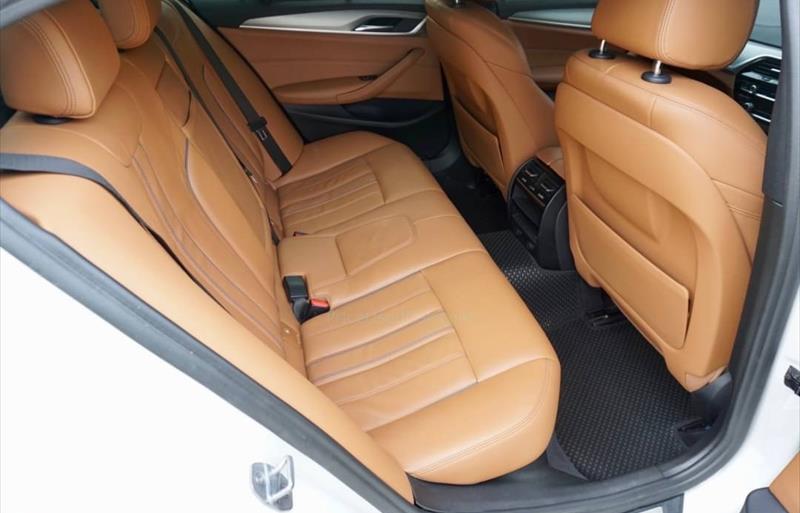 ขายรถเก๋งมือสอง-bmw-บีเอ็มดับบลิว-520d-ห้าสองศูนย์ดี-รถปี2019-รหัส71981-73e199af.jpeg ขายรถเก๋งมือสอง-bmw-บีเอ็มดับบลิว-520d-ห้าสองศูนย์ดี-รถปี2019-รหัส71981-73e199af.jpeg