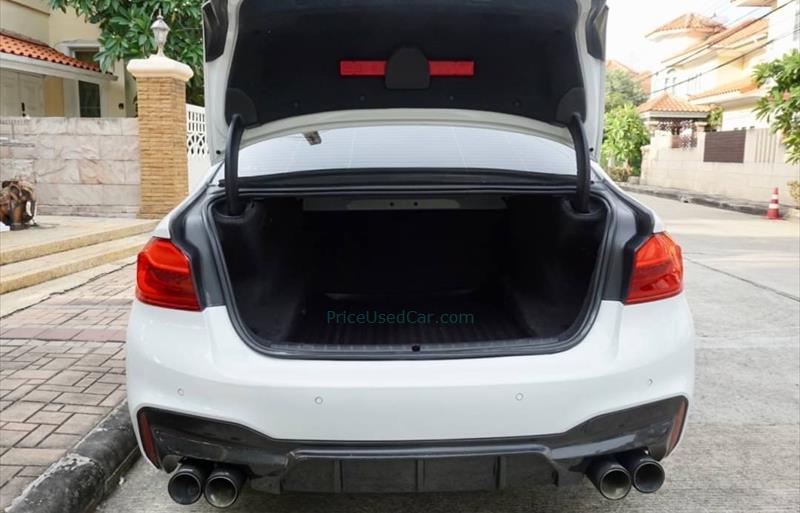 ขายรถเก๋งมือสอง-bmw-บีเอ็มดับบลิว-520d-ห้าสองศูนย์ดี-รถปี2019-รหัส71981-7af02b88.jpeg ขายรถเก๋งมือสอง-bmw-บีเอ็มดับบลิว-520d-ห้าสองศูนย์ดี-รถปี2019-รหัส71981-7af02b88.jpeg