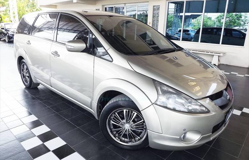รถตู้มือสอง MITSUBISHI SPACE WAGON รถปี 2010