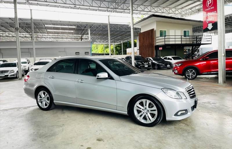 ขายรถเก๋งมือสอง-mercedes-benz-เมอร์เซเดสเบนซ์-e300-อีสามศูนย์ศูนย์-รถปี2010-รหัส72014-0209bfbf.jpg ขายรถเก๋งมือสอง-mercedes-benz-เมอร์เซเดสเบนซ์-e300-อีสามศูนย์ศูนย์-รถปี2010-รหัส72014-0209bfbf.jpg