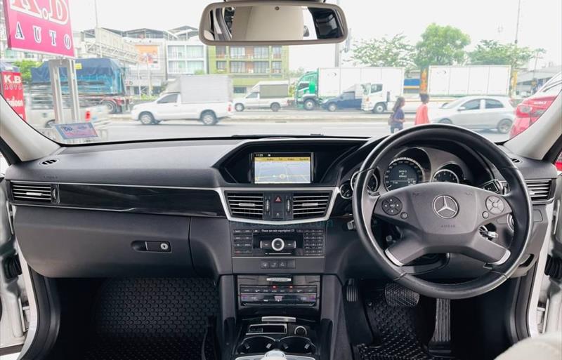 ขายรถเก๋งมือสอง-mercedes-benz-เมอร์เซเดสเบนซ์-e300-อีสามศูนย์ศูนย์-รถปี2010-รหัส72014-fde48bdf.jpg ขายรถเก๋งมือสอง-mercedes-benz-เมอร์เซเดสเบนซ์-e300-อีสามศูนย์ศูนย์-รถปี2010-รหัส72014-fde48bdf.jpg