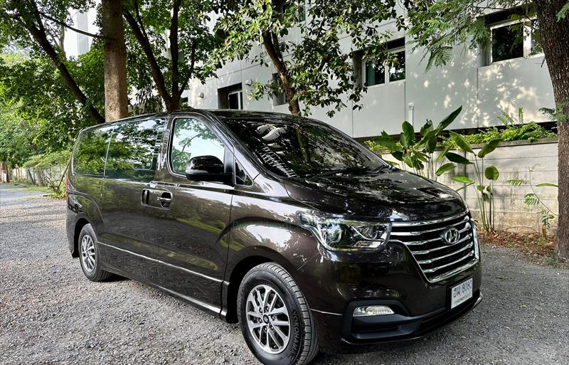 ขายรถตู้มือสอง hyundai h-1 รถปี2018 รหัส 72027 รูปที่3