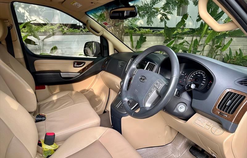 ขายรถตู้มือสอง hyundai h-1 รถปี2018 รหัส 72027 รูปที่10