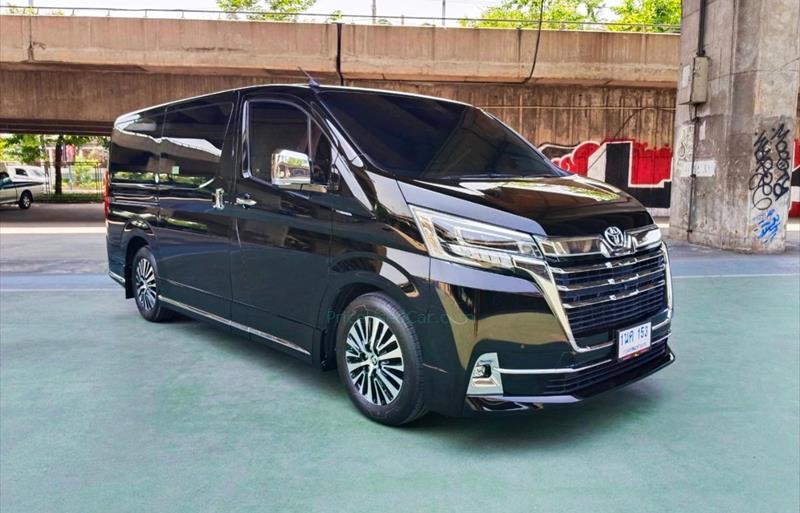 รถตู้มือสอง TOYOTA VENTURY รถปี 2021