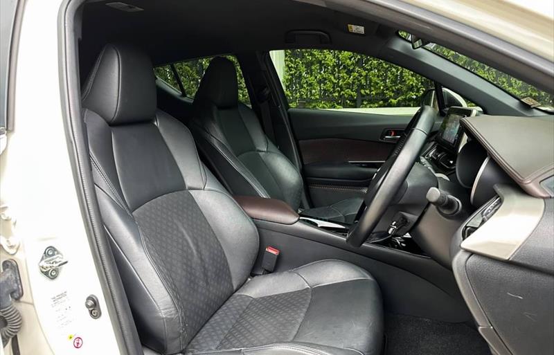ขายรถเก๋งมือสอง-toyota-โตโยต้า-chr-ซีเอชอาร์-รถปี2018-รหัส72047-10c6ded2.jpeg ขายรถเก๋งมือสอง-toyota-โตโยต้า-chr-ซีเอชอาร์-รถปี2018-รหัส72047-10c6ded2.jpeg