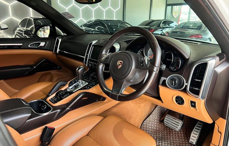 ขายรถ-suv-มือสอง-porsche-ปอร์เช่-cayenne-รถปี2013-รหัส72054-6a24a4d6.jpg ขายรถ-suv-มือสอง-porsche-ปอร์เช่-cayenne-รถปี2013-รหัส72054-6a24a4d6.jpg