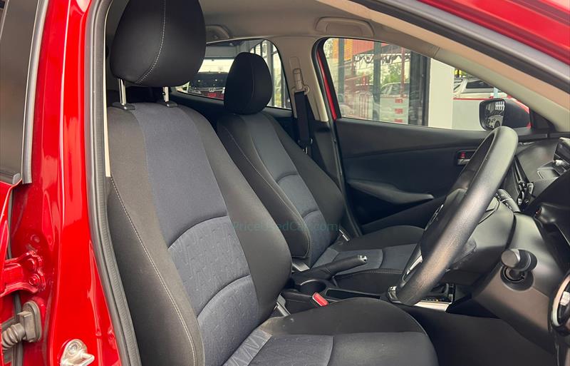 ขายรถเก๋งมือสอง-mazda-มาสด้า-2-สอง-รถปี2016-รหัส72057-22931dbd.jpg ขายรถเก๋งมือสอง-mazda-มาสด้า-2-สอง-รถปี2016-รหัส72057-22931dbd.jpg