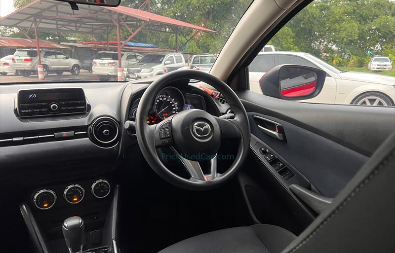 ขายรถเก๋งมือสอง-mazda-มาสด้า-2-สอง-รถปี2016-รหัส72057-9361292a.jpg ขายรถเก๋งมือสอง-mazda-มาสด้า-2-สอง-รถปี2016-รหัส72057-9361292a.jpg