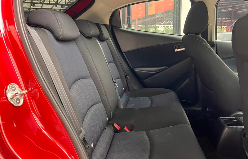 ขายรถเก๋งมือสอง-mazda-มาสด้า-2-สอง-รถปี2016-รหัส72057-ee6f5007.jpg ขายรถเก๋งมือสอง-mazda-มาสด้า-2-สอง-รถปี2016-รหัส72057-ee6f5007.jpg