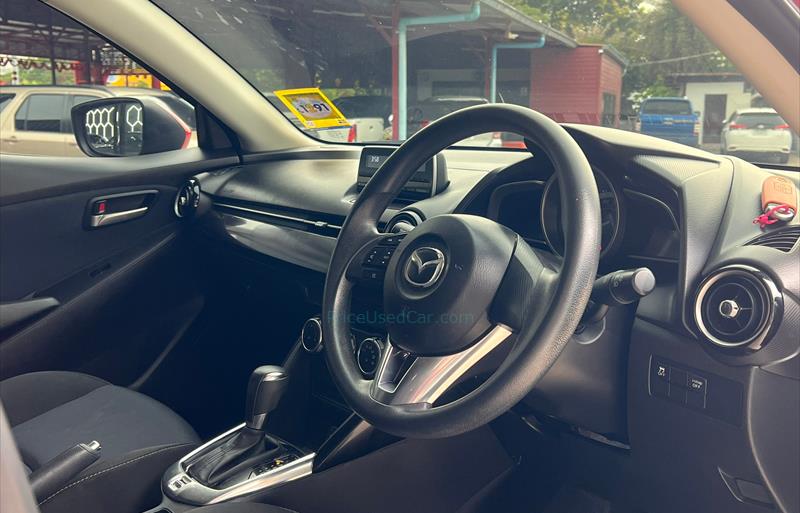 ขายรถเก๋งมือสอง-mazda-มาสด้า-2-สอง-รถปี2016-รหัส72057-f7af3614.jpg ขายรถเก๋งมือสอง-mazda-มาสด้า-2-สอง-รถปี2016-รหัส72057-f7af3614.jpg