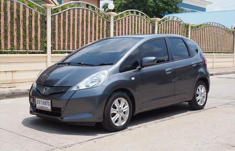 รถเก๋งมือสอง  HONDA JAZZ 1.5 V รถปี2013