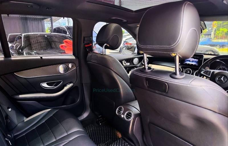 ขายรถเก๋งมือสอง-mercedes-benz-เมอร์เซเดสเบนซ์-glc250-จีแอลซีสองห้าศูนย์-รถปี2017-รหัส72098-384bd0d0.jpeg ขายรถเก๋งมือสอง-mercedes-benz-เมอร์เซเดสเบนซ์-glc250-จีแอลซีสองห้าศูนย์-รถปี2017-รหัส72098-384bd0d0.jpeg